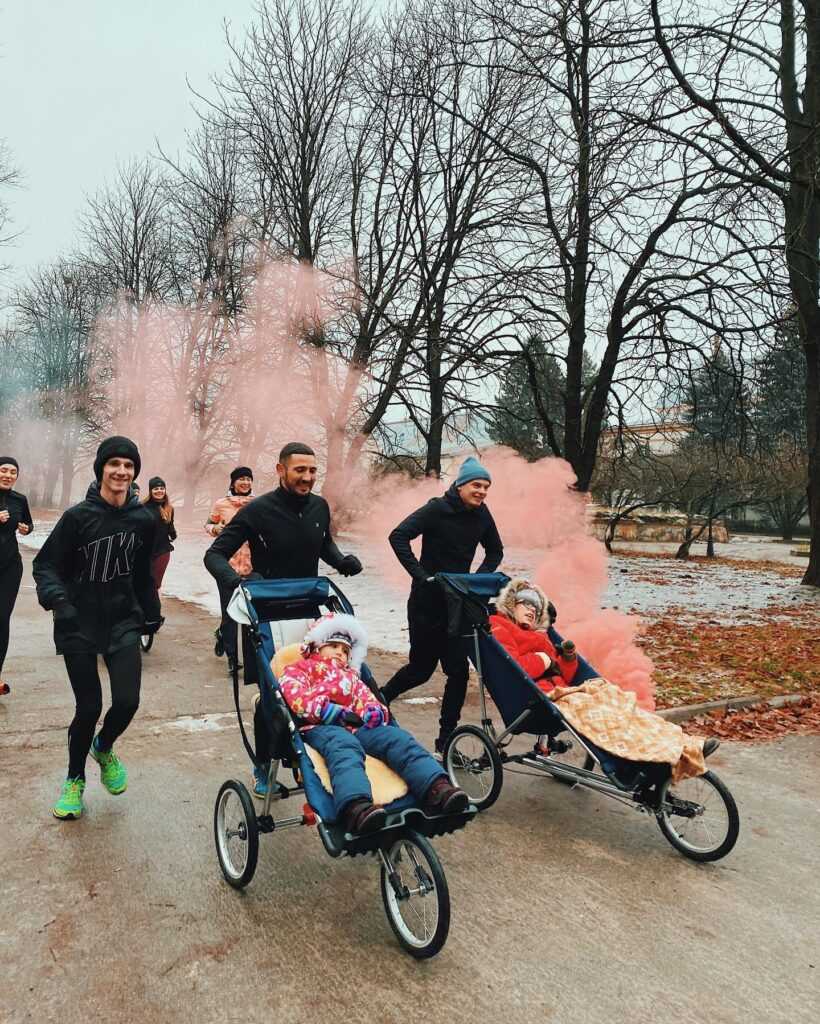 Біговий Клуб «Рука об руку»