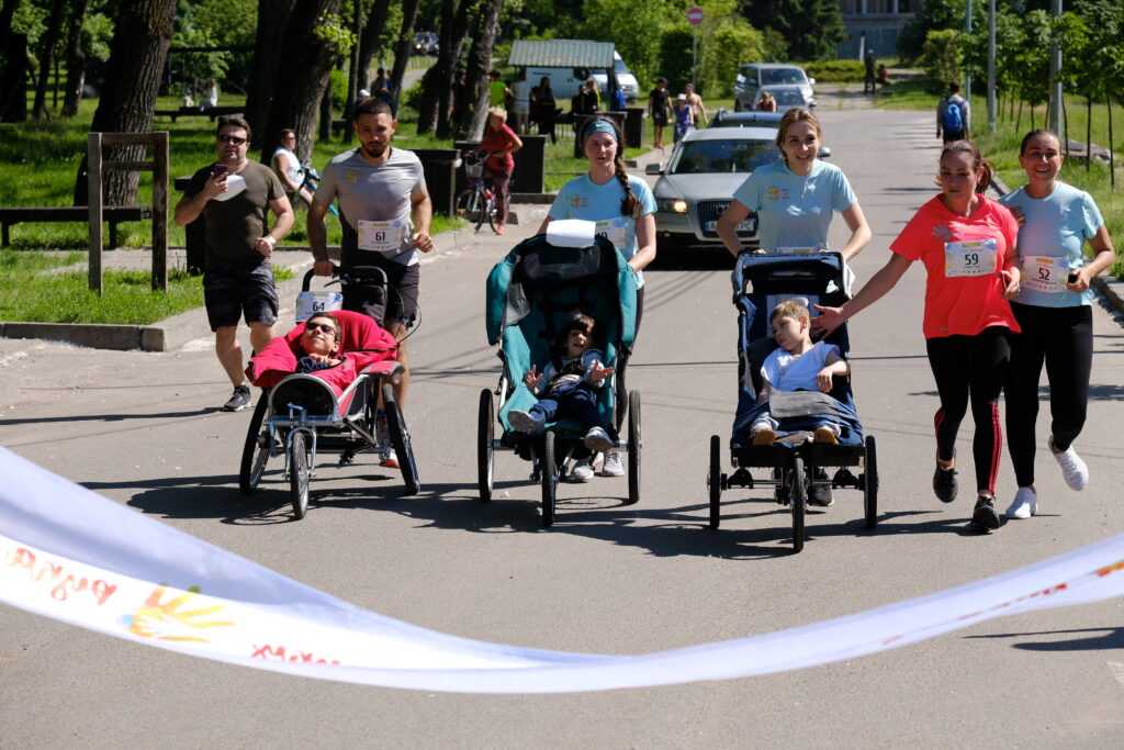 Біг Творить Добро