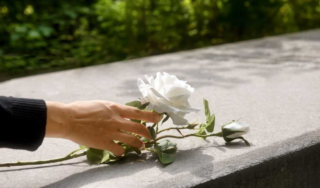 Страхування для сміливих: preneed insurance та burial insurance